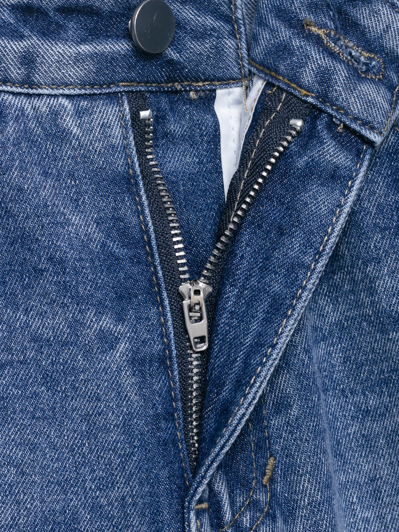 High Waist Buttoned Wide Leg Jeans